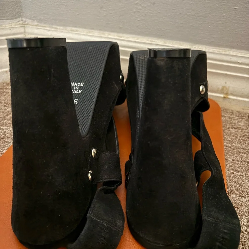 Stephane Kelian Black Platform Sandals with Metallic Accents - Picture 11 of 12